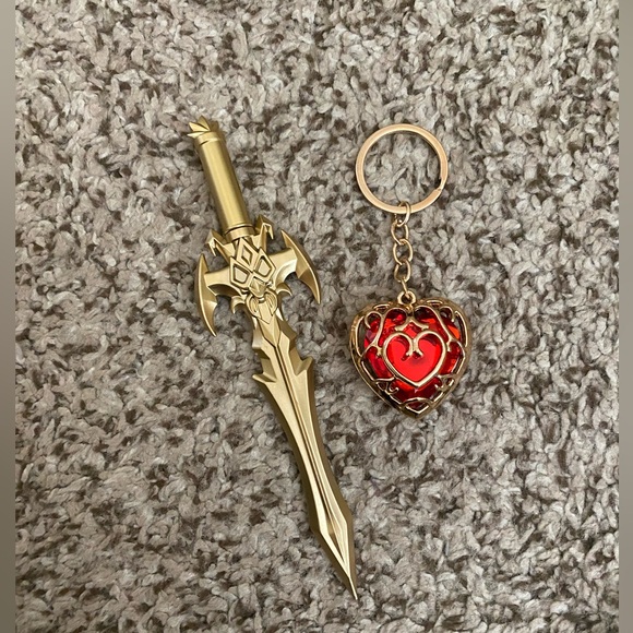 NWT Legend of Zelda Heart Container Keychain - Picture 6 of 7
